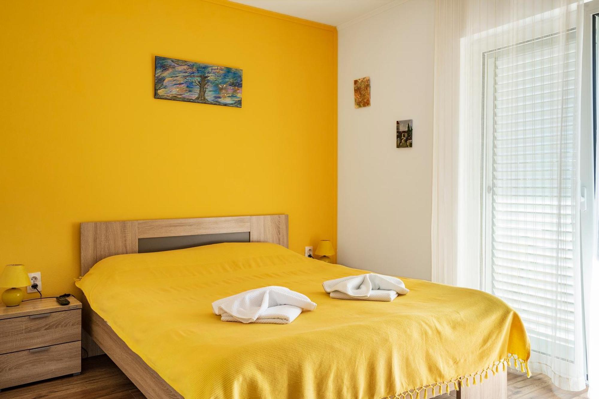 Apartments Viktoria Tivat Exterior photo