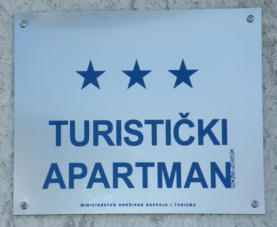 Apartments Viktoria Tivat Exterior photo