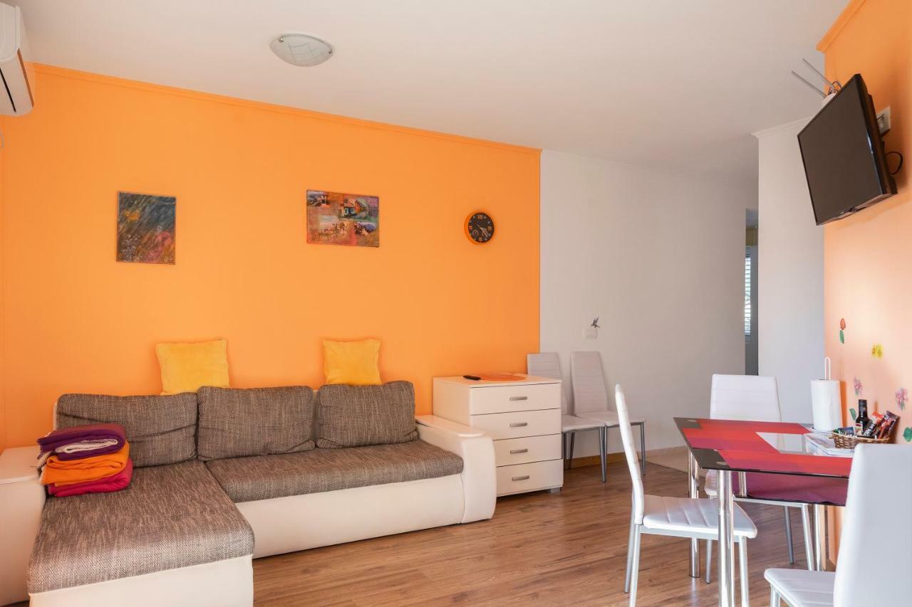 Apartments Viktoria Tivat Exterior photo