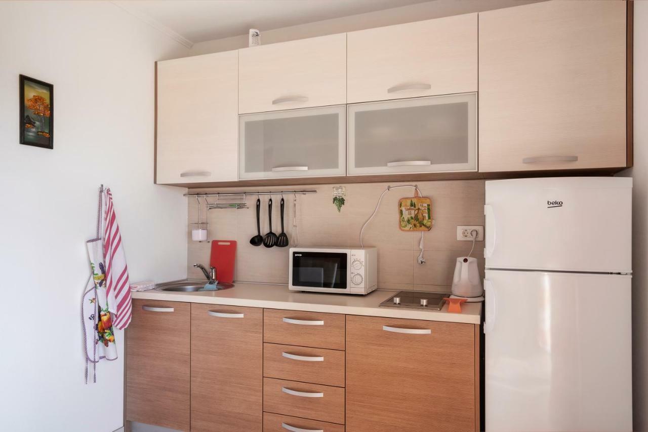 Apartments Viktoria Tivat Exterior photo
